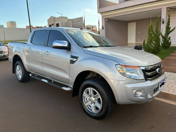 FORD RANGER 3.2 XLT 4X4 CD 20V DIESEL 4P AUTOMÁTICO